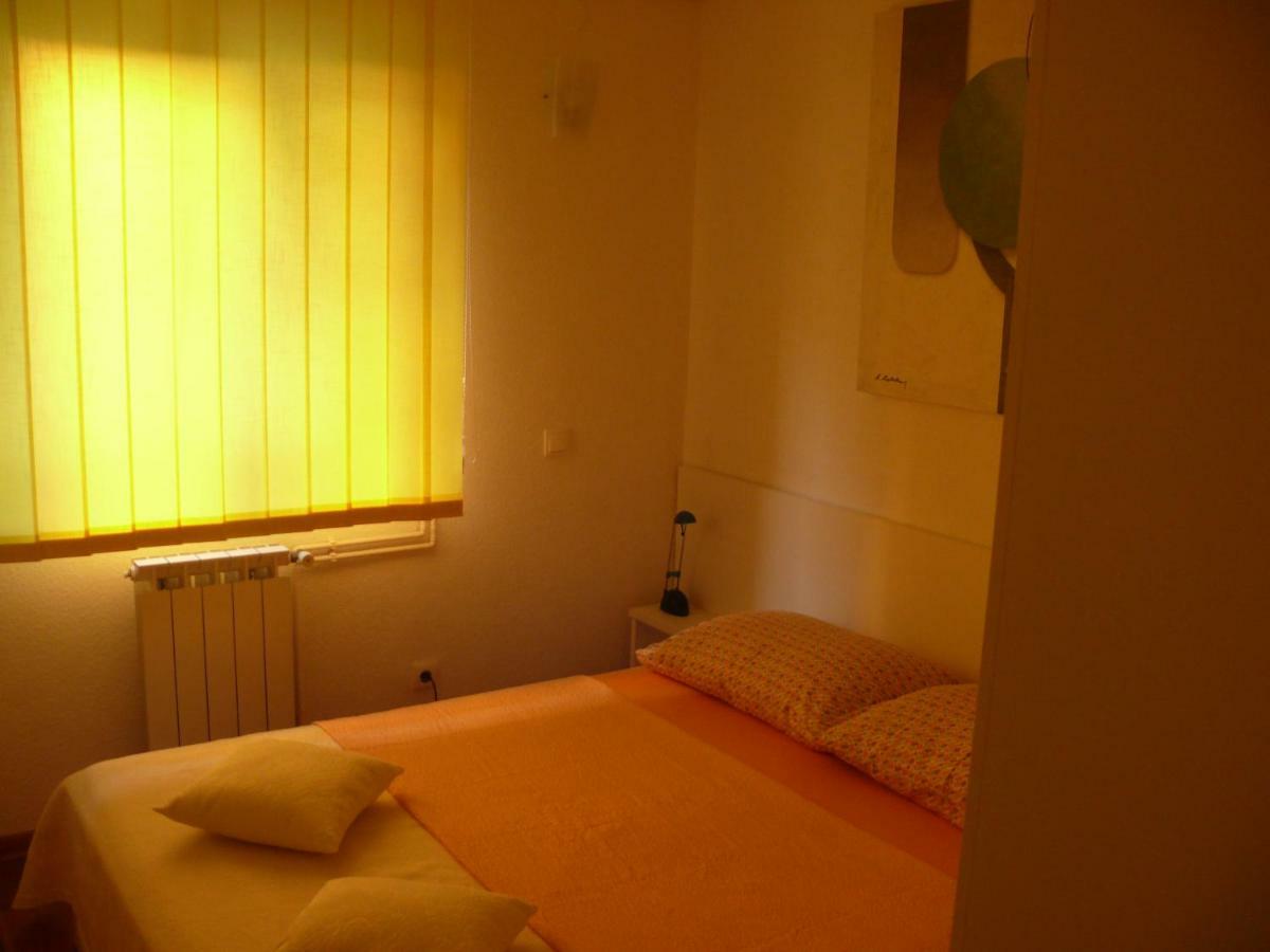 Apartment Branimir オミサリ エクステリア 写真